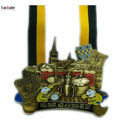 China Worldwide Custom Design 3D Bee Medals With Die Casting Sliver Attached Soft Enamel Antique Bronze Plating for sale