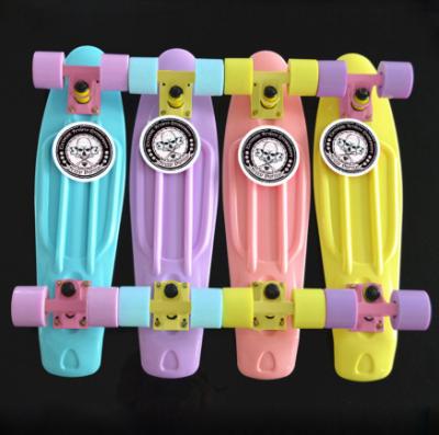 China 2020 High Quality PU Mini Board Skateboard For Outdoor Sport Street Fish Board Longboard Skateboard for sale