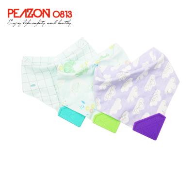 China Antibacterial High Quality Cloud Printed Bandana Bib With Silicone Teether Wholesale for sale