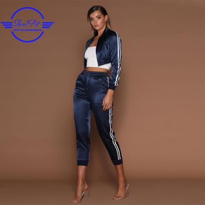 China Latest Design Satin Anti-UV Stripe Side Crop Sweatsuit Top Women's Slim Fit Tracksuit for sale