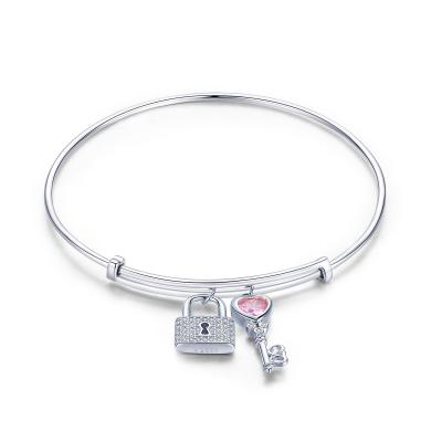 China Long Color Keeping S925 Sterling Silver Love Heart Bracelet Lock And Key Adjustable Bracelet for sale