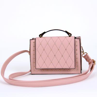 China Korean Rhombic Wide Band Lady Shoulder Bag Summer Fashion Small Square Lattice Cross-body Bag for sale