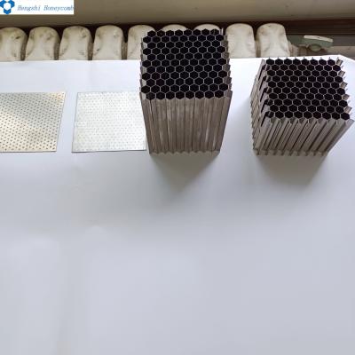 China Stainless Steel Industrial Honeycomb Sound Absorbing Noise Barrier For Deaf Room for sale