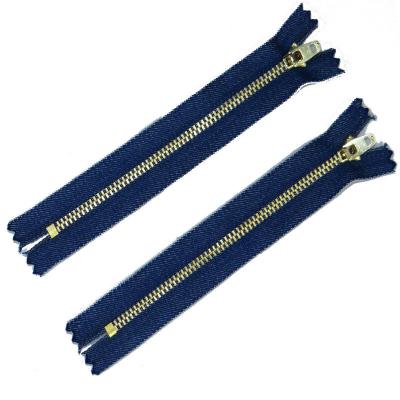 China Gold Metal Zipper Jeans Zipper Auto Lock Different Size for sale