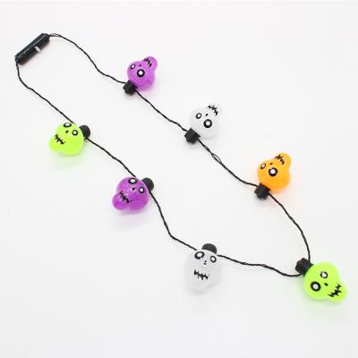 China Wholesale Custom Plastic Halloween Glow Plastic Necklace for sale