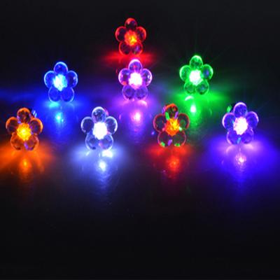 China Changeable Light Gift Batteries Lovers Earrings / Led Flashing Earring for sale