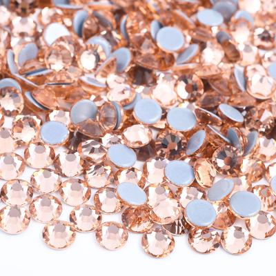 China High Quality Flatback SS 6 Light Peach Color Flatback 8 10 16 20 30 Iron On Transfer Crystal Strass Hotfix Rhinestone for sale