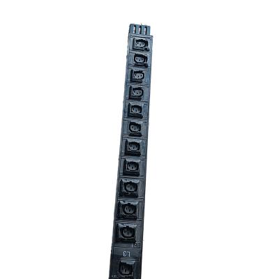 Chine Vertiv PDU Socket F1401818 1u montage sur rack AC 1p Unité de distribution d'alimentation dans l'armoire réseau à vendre