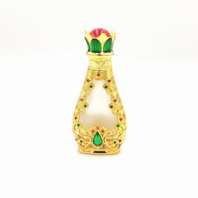 China Personal Care Actions: Luxury Arabic Style Design Of Refill Perfume Display Bottles for sale