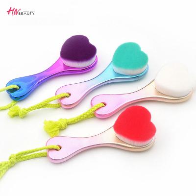 China Angular Blush Heart Shaped Facial Cleanser Brush Factory Wholesale Low MOQ for sale