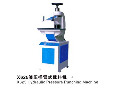 China Cor azul manual da máquina de perfuração da pressão X625 hidráulica para o saco da camisa de T à venda