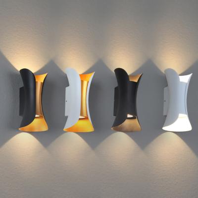 China Modern Luxurious Waterproof IP65 12W/20W LED Wall Lamp Courtyard Porch Hallway Wall Sconce Wall Sconce Modern Indoor Outdoor Light for sale