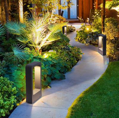 China Garden light; Black IP65 10W Outdoor Landscape LED Garden Bollard Light Outdoor Lawn Landscape Lighting for sale