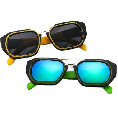 China Luxury Hip-Hop Sunglasses Retro Sunglasses Rectangle Glass Sunglasses Fashionable Men's Lifestyle Sun Glasses for sale