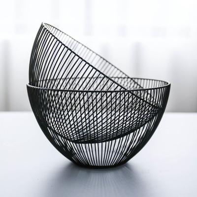 China Sustainable Large Storage Capacity Table Decorative Centerpiece Holder Bowl Vegetable Candy Round Metal Wire Fruit Basket for sale