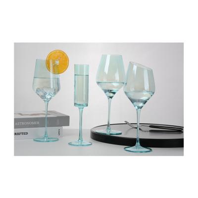 China Modern Hot Selling Transparent Manufacturer Blue Goblet Wine Sample Wedding Wine Champagne Glass for sale