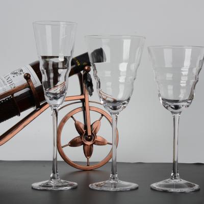 China Modern Wholesale goods household party glass wine glasses lead free crystal champagne glasses for sale