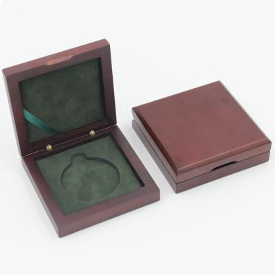 China Matte Finish Wood Coin /Medal Display Box Luxury China Wood Veneer Phone Booth Medal Box Free Logo Priting for sale