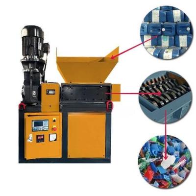 China Solid Waste Plastic Drum Shredder Machine , Mini Rubber Tire Shredder Machine 380V for sale