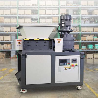 China Industriële plastic kratten PET flessen Shredder machine, Dual Shaft Shredder machine Te koop