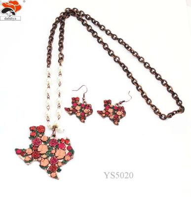 China Cherry Blossom Texas Neo-Gothic on Necklace Flower Beaded Beaded Necklace for sale