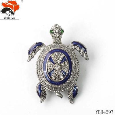 China Wonderful Alloy Zinc Alloy Tortoise Stone Rhinestone Beautiful ALLOY Enamel Brooch Chi Eta Phi Custom Made for sale