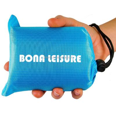 China Wholesale Portable Waterproof Outdoor Ourdoor Mini Blanket Target Beach Pocket Picnic Blanket for sale