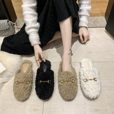 China 2021 Newest Fashion Trend Hot Sale Comfortable Winter Women Warm Fluffy Slippers for sale