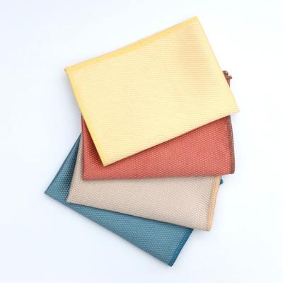 China Viable Single Footprint Kitchen Hair Loss Absorption Water Drop Absorption Wholesale Multicolor Wholesale Clink Glass Design Fish Pattern Cleaning Cloth for sale