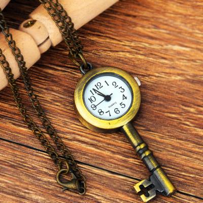 China Handsome Vintage Antique Key Quartz Pocket Watch Buckle Buckle Antique Bronze Gift Cute Wall Clock Pendant Collectibles Gift For Men for sale