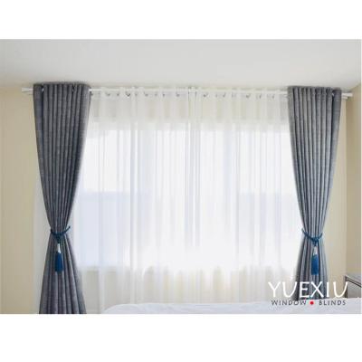 China Vertical Blinds Automatic Woven Fabric Roll Curtain With Battery For Windows for sale