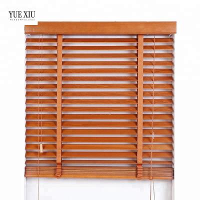 China Waterproof Window Blinds Wood Blinds Control White Auto Blackout Motorized Roller Blinds For Home for sale