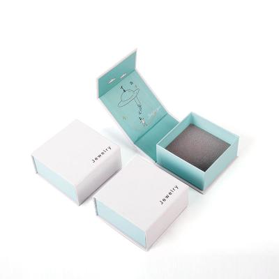 China Custom Jewelry Box Luxury European Women Gift Paper Box White Jewelry Box With Logo for sale