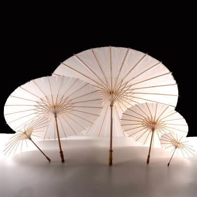 China High Quallity Paper Brida Wedding Umbrella White Parasols Handmade Plain Chinese Mini Craft Umbrella For Hanging Ornaments for sale