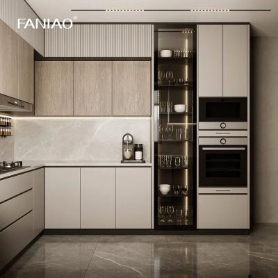 Cina Armadi da cucina fabbrica bianco colorato lucido senza cornice MDF Legno RTA Modulare Lacca Armadi da cucina in vendita