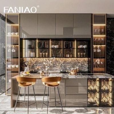 Cina High Gloss Solid Wood Kitchen Design Cabinets Set Furniture Custom  Modern Melamine Kitchen Cabinet in vendita