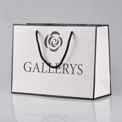 China Merry Christmas Party Handmade White Bags | Gift Party Handled Paper Bags for sale