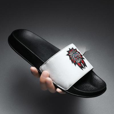 China Anti-slip Latest Style Male Foot Wears 2021 Custom Stylish Mens Slippers And Slides for sale