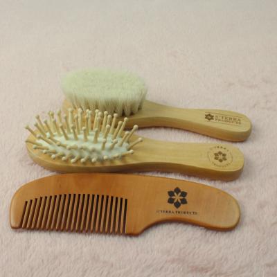 China Home Wooden Handle Goat Hair Baby Brush and Wooden Airbag Combs Set for sale