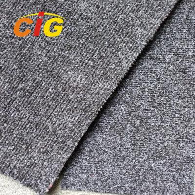 Chine Tissus 100% colorés de tapis de polyester pour la tapisserie d'ameublement automatique 30-50m/Roll à vendre