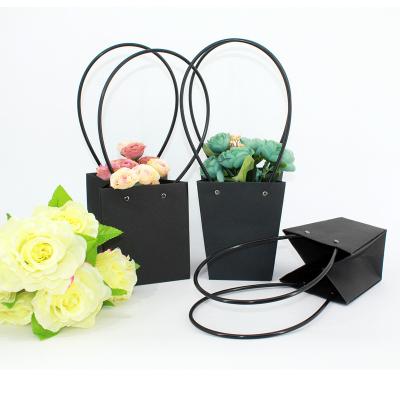 China Custom Moisture Proof Kraft Paper Flower Gift Bag With Handle , Flower Carrier Bag for sale