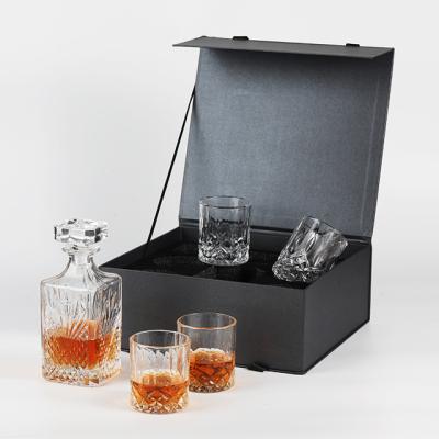 China Amazon Hot Sale 750ml/26oz Manual Whiskey Glasses and Whiskey Grinding and Polishing Decanter Set with Gift Box Whiskey Set for sale