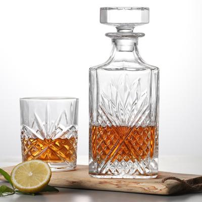 China Engraving Amazon Selling Whiskey Decanter And Mulled Wine Bottle With Gift Box Customized Logo Whiskey Glass for sale