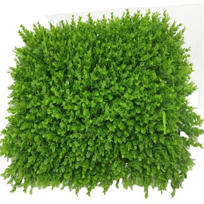 China Minimalist UV plastic artificial boxwood mat for home decoration for sale