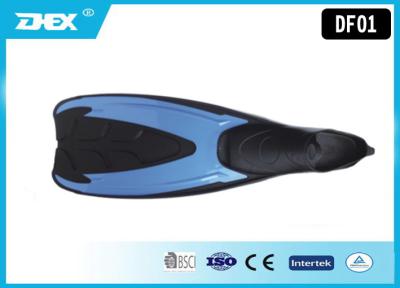 China Aletas azules claras ajustables del entrenamiento del adulto para nadar/las aletas de Freediving en venta