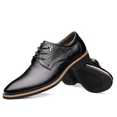 China Classic Crescent Height Shoes Soulier Homme Officer Running Slip-On Low Top Wedding For Man Business Shoe Comfort Slip On Outdoor Men Headed for sale