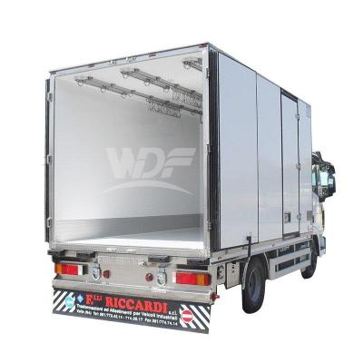 China Van de het Schuim Samengesteld Vrachtwagen van FRP XPS Lichaam 10150mm Geïsoleerde Ladingsbestelwagen Te koop