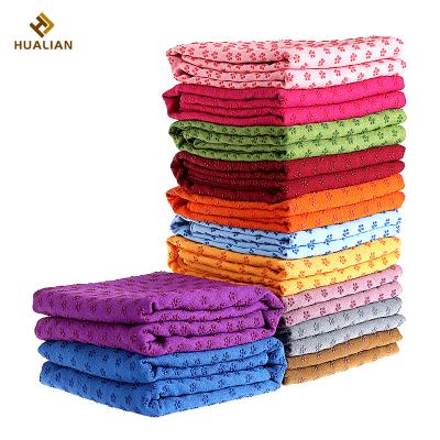 China HUALIAN 183cm*63cm Big Hot Sales QUICK DRY silicone dots Non-slip Microfiber yoga towel for yoga mat for sale