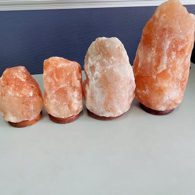 China China Natural Shape Hand Carved Wooden Base Crystal Rock Himalayan Salt Lamp Desk Lamp Bedside Night Light Table Lamp for sale