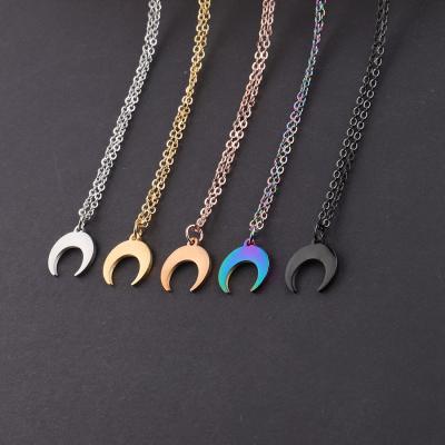 China Manufacturers Wholesale CLASSIC Moon Horn Stainless Steel Pendant Necklace For Women Necklace Personality Link Chain for sale